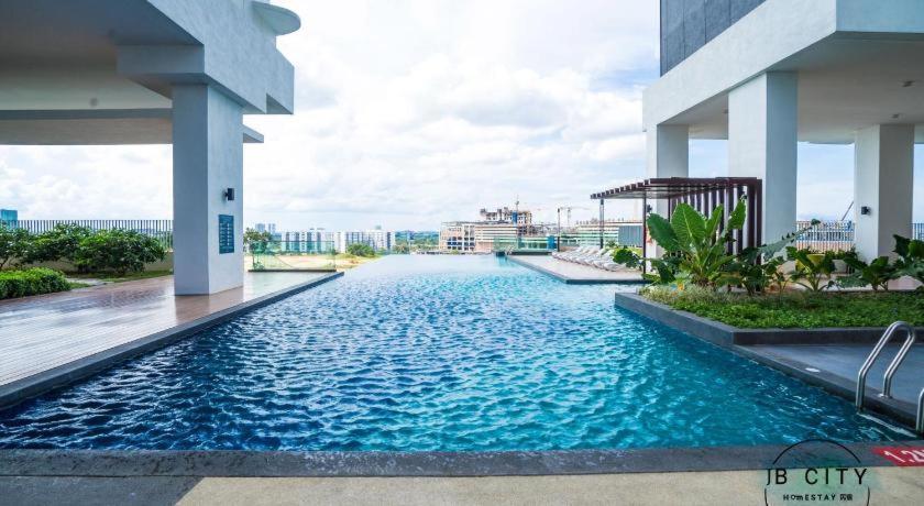 Apartment Southkey Mosaic-1 Min To Midvalley Johor Bahru